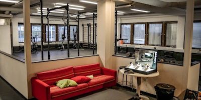 Crossfit 8000 Espoo | jäsenmaksu 90€/kk